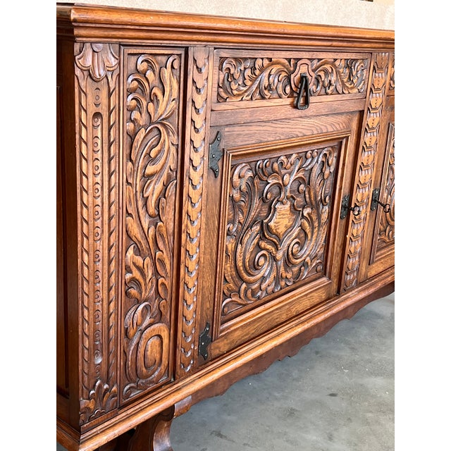 20th Century Catalan Spanish Large Buffet With Two Carved Drawers and Two Doors For Sale - Image 9 of 13