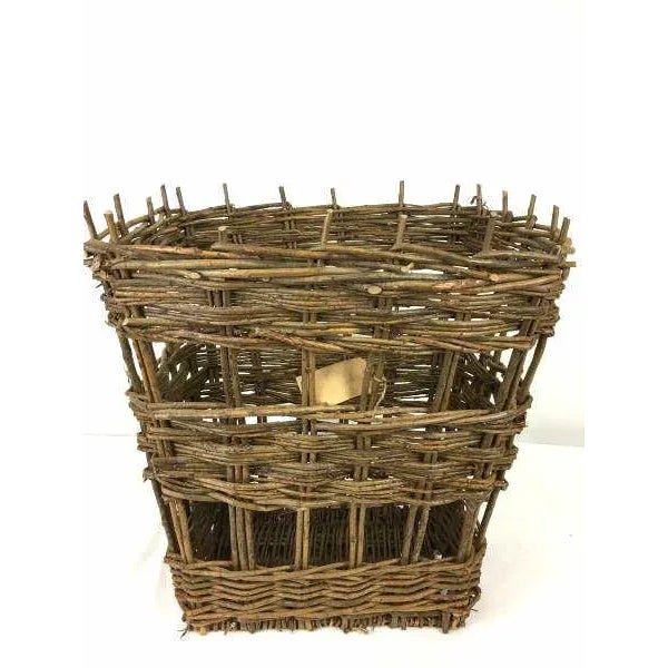 1960s Handwoven Willow Basket by John Shanahan & Sons For Sale - Image 4 of 7