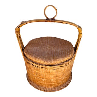 Early 20th Century Chinese Woven Rattan Wedding Basket For Sale