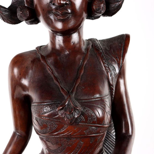 Antique Female Figure in Wood, Indonesia, 20th Century For Sale - Image 6 of 14