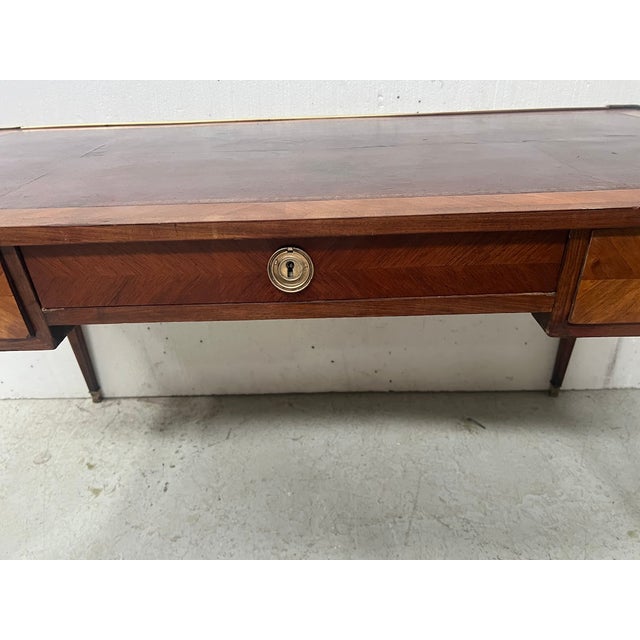 Louis XVI Flat Desk in Mahogany and Rosewood Veneer, 18th Century For Sale - Image 4 of 18
