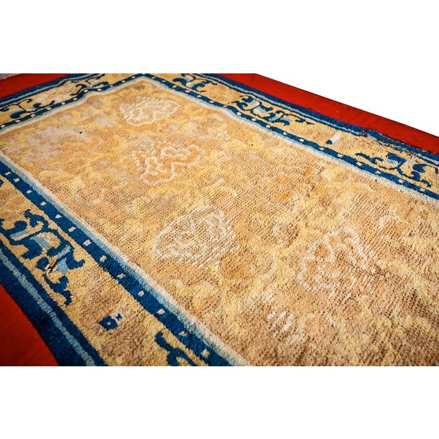 Chinese 1880s Traditional Small Antique Beige Geometric Knotted Chinese Ningxia Rug For Sale - Image 3 of 9