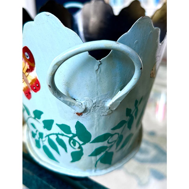 Late 20th Century Tole Ware Hand Painted Scalloped Planter For Sale In New York - Image 6 of 7