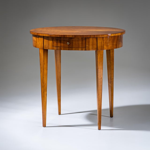 Biedermeier Salon Table in Cherrywood, Southern Germany, 1820 For Sale - Image 4 of 7