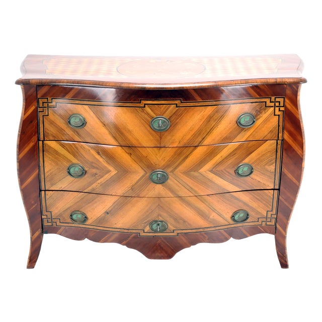 Louis XVI Commode in Walnut, 1780 For Sale