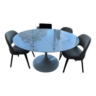 Knoll Saarinen Tulip Marble Dining Table Round For Sale