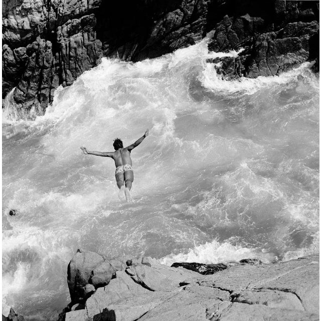Pacific Diver (1950) - Silver Gelatin Fibre Print (Photo by Evans/Three Lions/Getty Images) circa 1950: Swimmer diving...