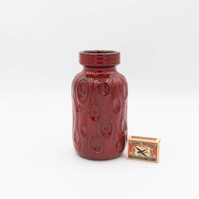 1970s Mid-Century Red Glazed Form 285-15 Amsterdam Vase from Scheurich, 1970s For Sale - Image 5 of 6