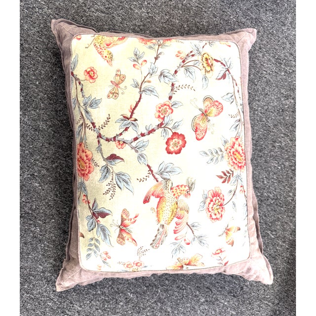 English Pair of Custom Made Linen and Silk Pillows, Newly Made, Chinoiserie Pattern For Sale - Image 3 of 6