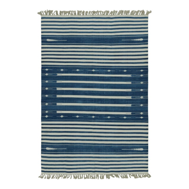 Rug & Kilim's Contemporary Dhurrie Rug with White and Blue Stripes - 14x20 For Sale