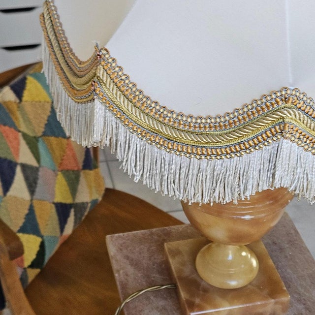 French Neoclassical Alabaster Pedestal Table Lamp, 1960s For Sale - Image 9 of 16