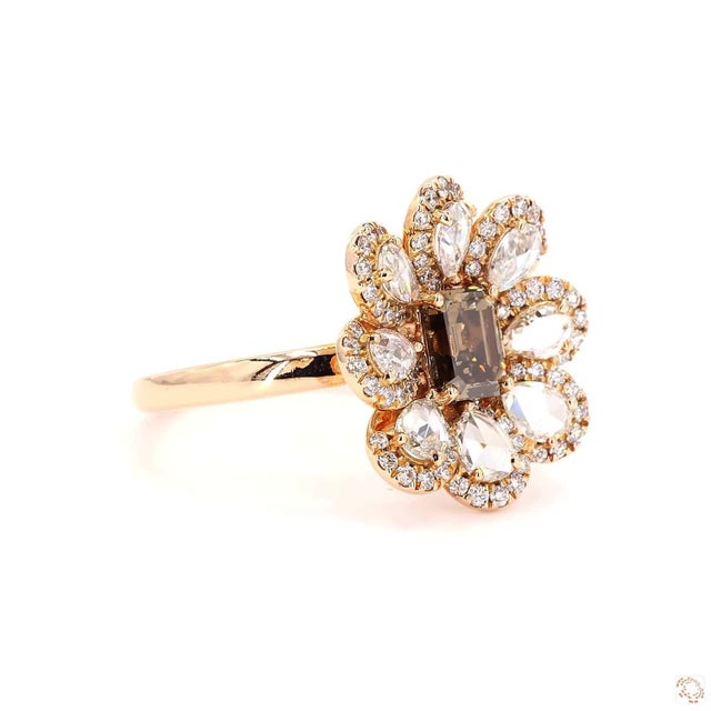 0.71 Carat Rose Cut White Diamond Brown Diamond Gold Ring, Size 6.5 For Sale - Image 9 of 9