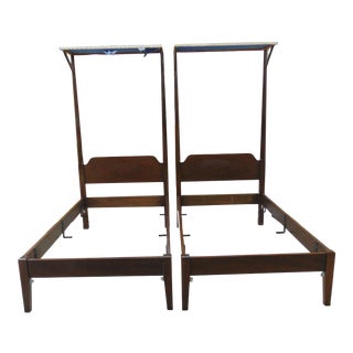Kittinger Williamsburg Adaptation Mahogany Twin Size Canopy Beds - a Pair For Sale