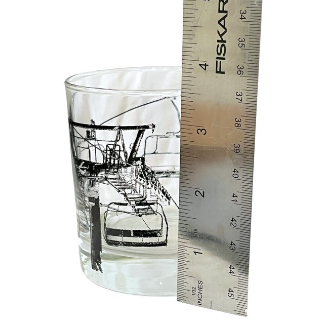 1970s Vintage Ski Lift & Gondola Double Old Fashioned Cocktail Glasses Georges Briard Style – Pair For Sale - Image 5 of 6