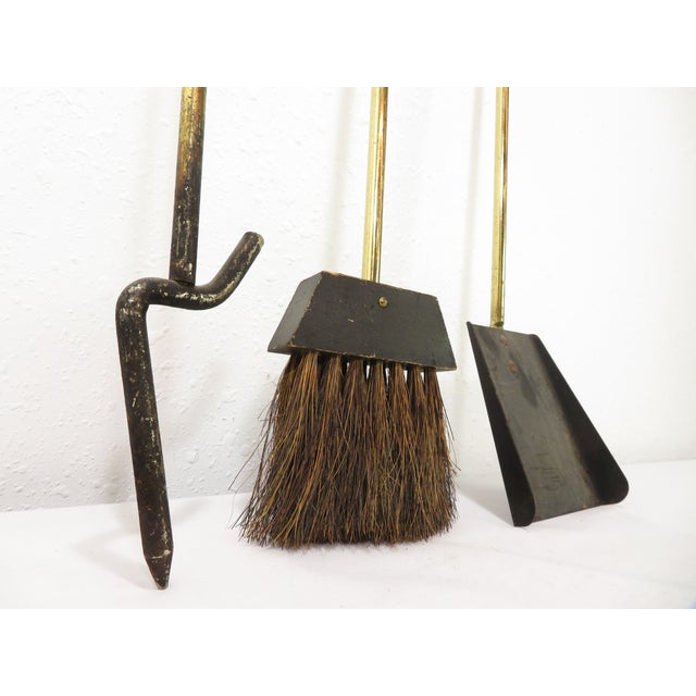 Wall Mount ~ Mid Century Modernist Brass Fireplace Tools Set ~ Donald Deskey Era For Sale - Image 15 of 17