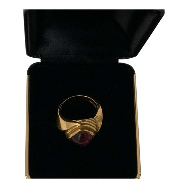 Vintage Mavito 18k Yellow Gold Rubellite / Pink Tourmaline Cabochon Ring Size 5.5 Usa 1980s-1990s For Sale