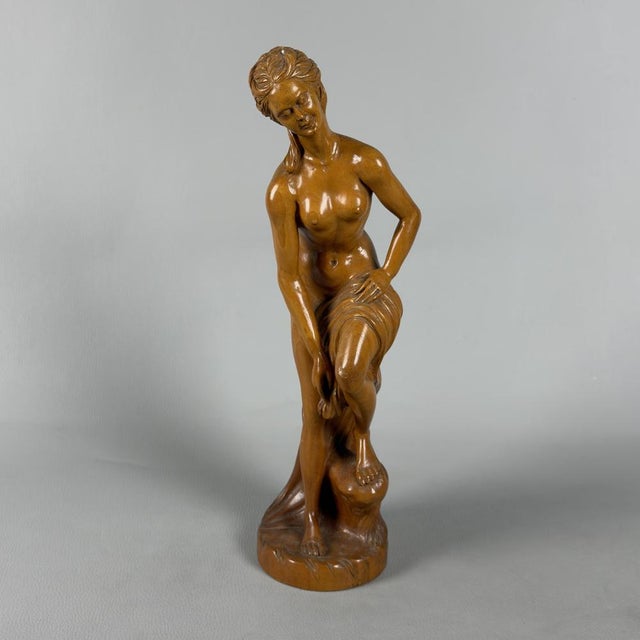 Vintage Bathing Venus in Hand-Carved Wood, 1960s For Sale - Image 14 of 14
