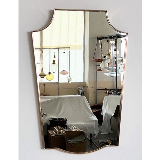 Mid-Century Modern Large Mid-Century Italian Wall Mirror with Brass Frame, 1970s For Sale - Image 3 of 10