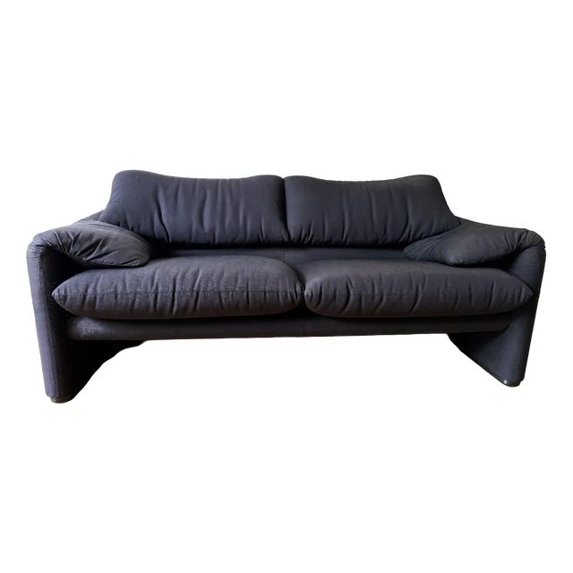 Black Two-Seater Loveseat Sofa by Vico Magistretti for Cassina, 80s For Sale