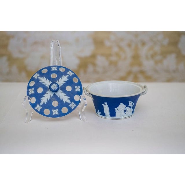 Antique Early 20th Century Wedgwood Dark Blue Jasperware Violet Pot, Potpourri Incense Burner For Sale - Image 15 of 18
