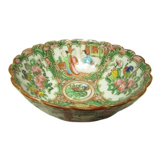 Chinese Rose Medallion Bowl For Sale