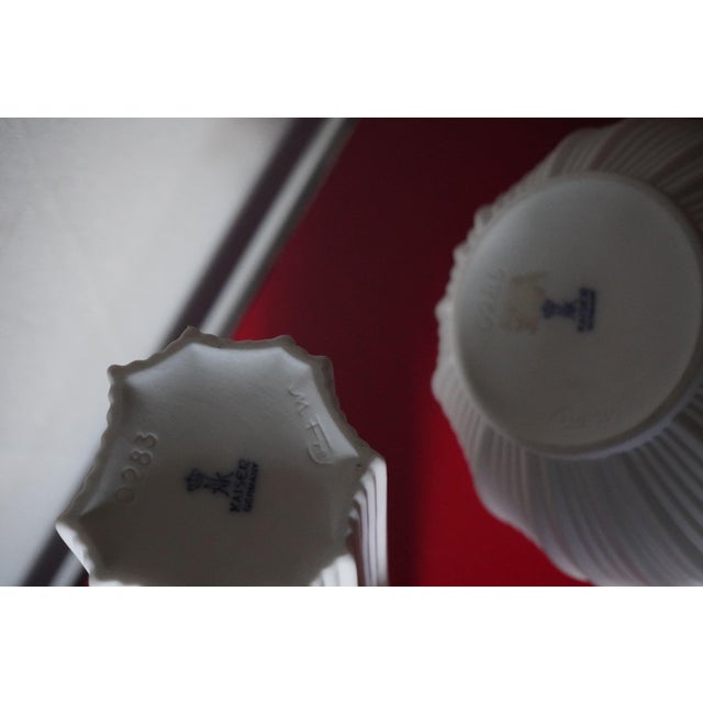 1960s Vintage German Vases in Biscuit Porcelain from AK Kaiser, 1960s, Set of 2 For Sale - Image 5 of 6