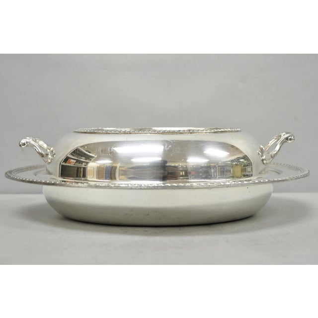 Vintage Modern Silver MFG Co Silver Plated Twin Handle Vegetable Serving Dish For Sale In Philadelphia - Image 6 of 14