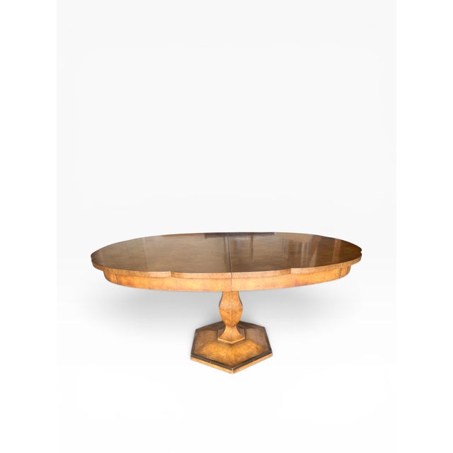 1960s Vintage Mastercraft Olive Ash Burl Expandable Dining Table With Two Leaves, Seats 8–10 For Sale - Image 5 of 15