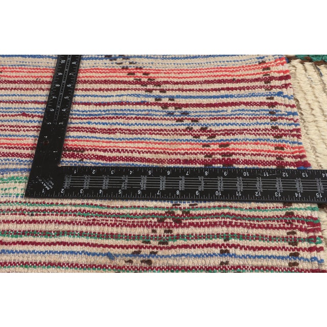Textile Vintage Azilal Moroccan Rug, 05'01 X 09'05 For Sale - Image 7 of 10