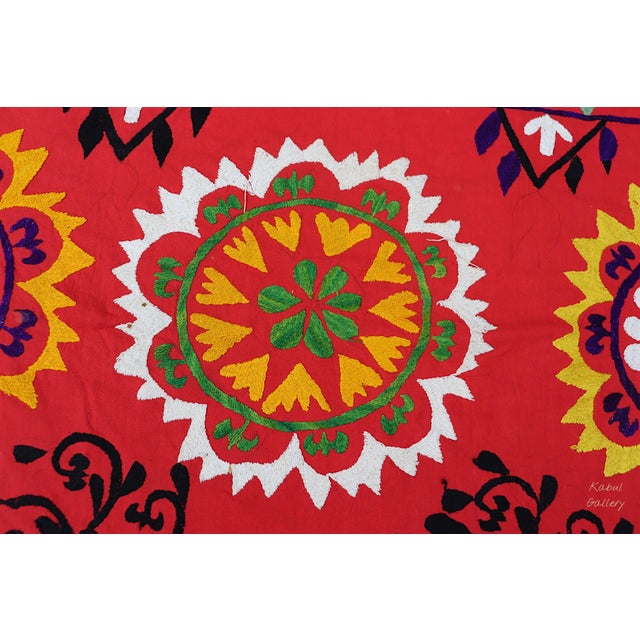 Vintage Hand Embroidered Suzani Wall Hanging, 1920s For Sale - Image 15 of 18