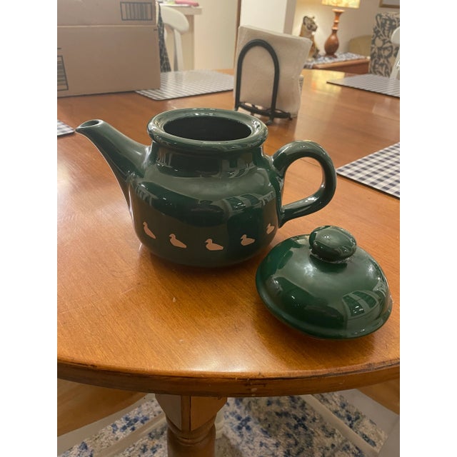 Rare vintage Waechtersbach Spain forest green teapot with light brown ducks. In excellent condition. Please look at the...