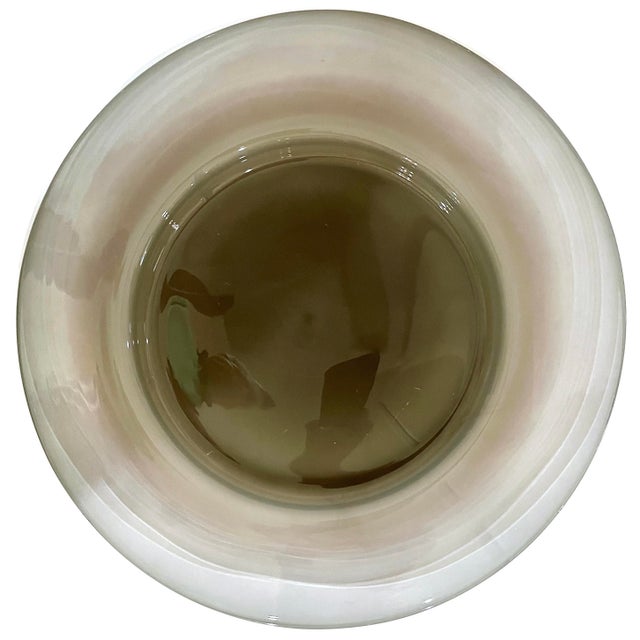 Glass Rare Pair of Baldwin Guggisberg Nonfoux Chargers Circa 1984 For Sale - Image 7 of 11