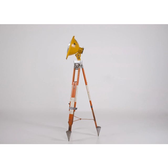 Mid-Century Modern Industrial Tripod Spotlight from Holophane, 1960s For Sale - Image 3 of 18