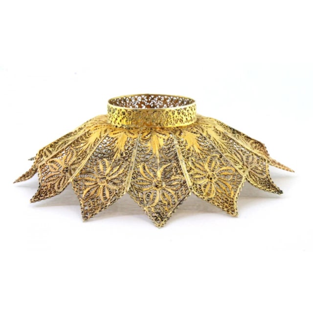 Gilded Silver Filigree Ring with Reliefs For Sale - Image 3 of 7