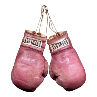 Vintage Leather Everlast Boxing Gloves c.1960 For Sale