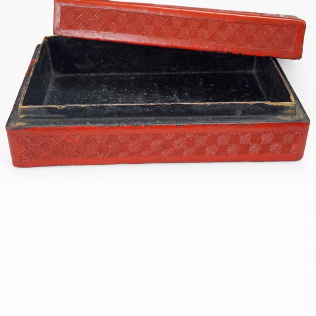 Chinese Rectangular Cinnabar Lacquer Box 19th Century For Sale - Image 16 of 18