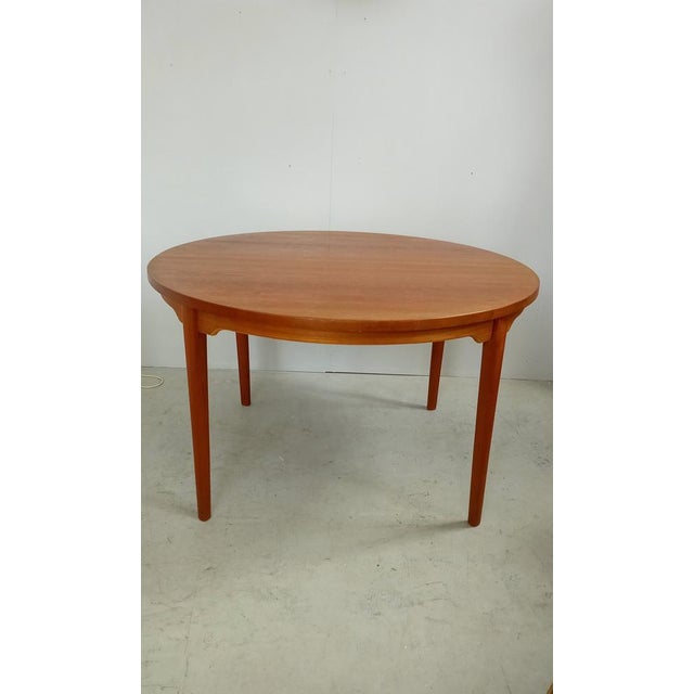 Mid-Century Modern Round Teak Dining Table with Sören Expansion Plate, Denmark, 1960s For Sale - Image 3 of 15