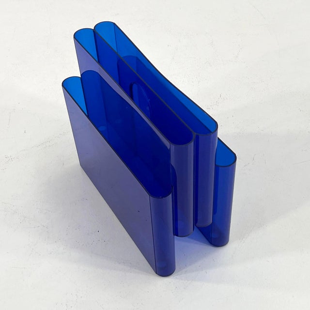1970s Blue Acrylic Glass Magazine Rack by Giotto Stoppino for Kartell, 1970s For Sale - Image 5 of 7