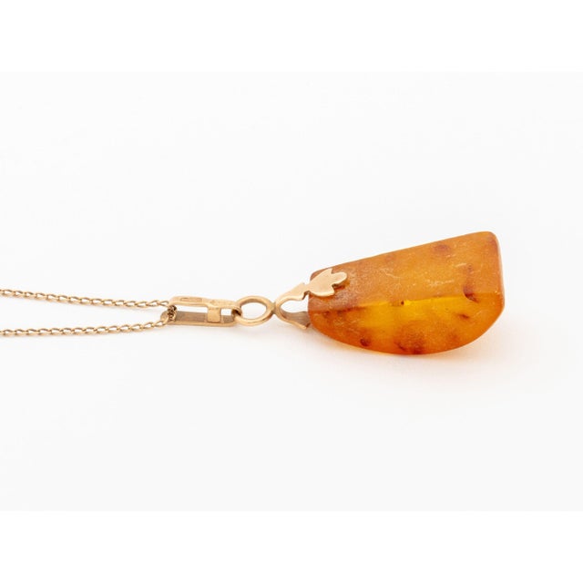 Mid 20th Century Vintage Baltic Amber and 14k Rose Gold Pendant Necklace For Sale - Image 5 of 6