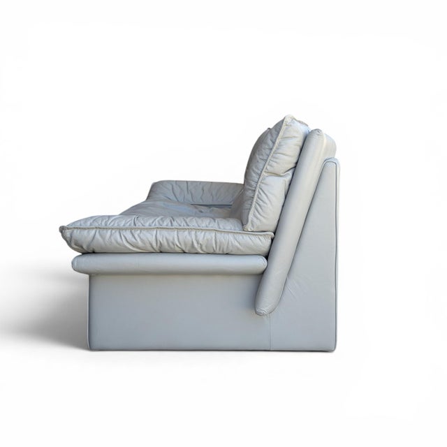 Postmodern Vintage Nicoletti Italia Postmodern Gray Leather Loveseat, Italy, 1980s For Sale - Image 3 of 11