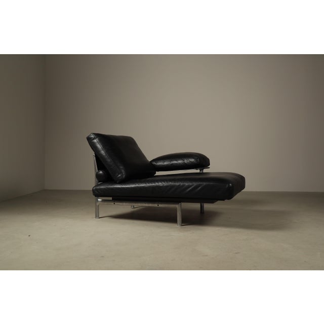 An iconic diesis chaise longue designed by antonio citterio and paolo nava for b&b italia. Originally introduced in 1979,...