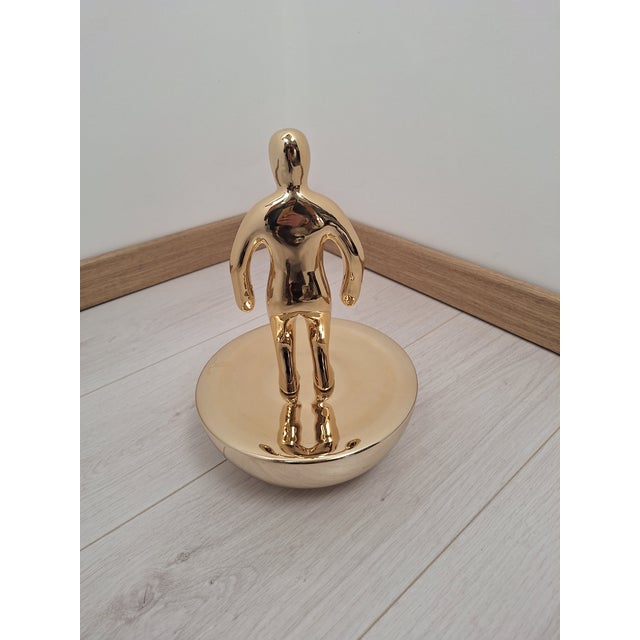 Subbuteo Ornament Sculpture in Double-Mold Ceramic from Artigianato Italiano For Sale - Image 4 of 8