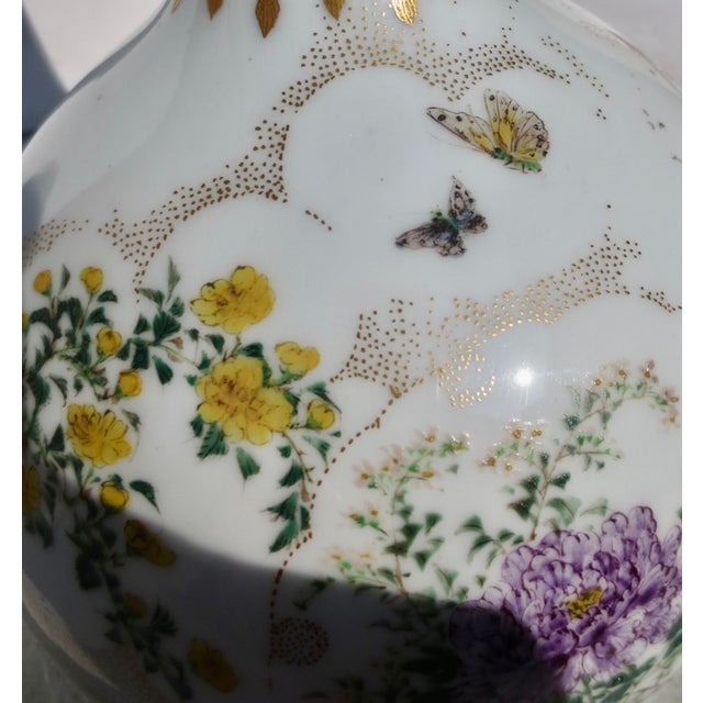 Japanese Meiji Studio Porcelain Bottle Shaped Vase 19th Century For Sale - Image 15 of 15
