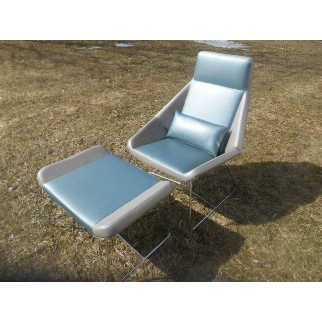 I have a Stunning Arcadia Nios Lounge Chair With Matching Ottoman in excellent condition. This cutting edge chair Has a...