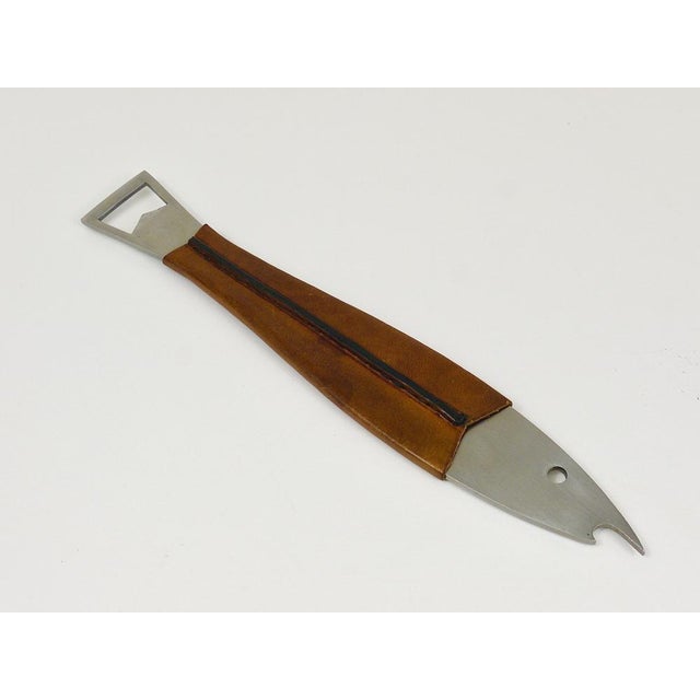 Carl Auböck Mid-Century Austrian Fish Bottle Opener in Leather by Carl Auböck for Amboss, 1960s For Sale - Image 4 of 16