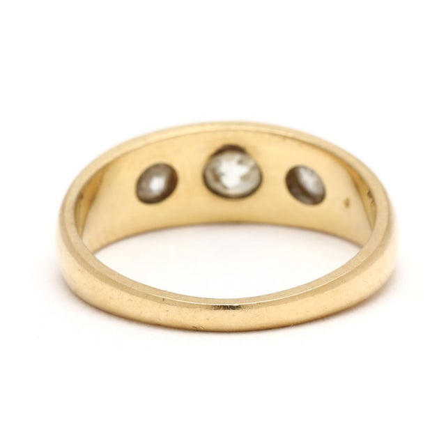 Modern British .50ctw Diamond Three Stone Band Ring, 18k Yellow Gold, Ring Size 5.25 For Sale - Image 3 of 7
