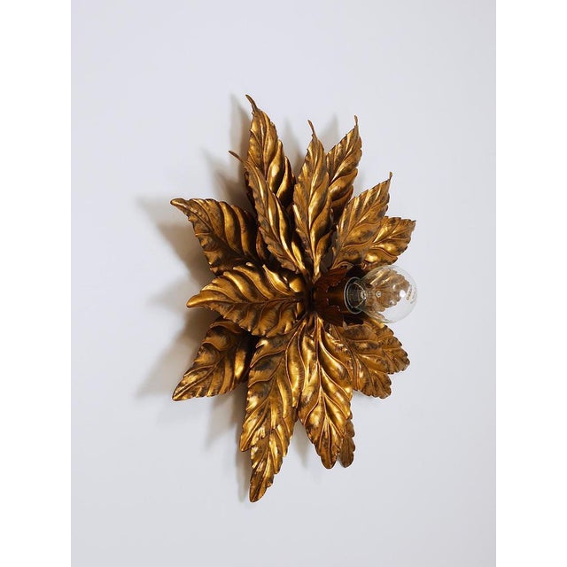 Hollywood Regency Florentine Wall Light in Gilt Metal by Hans Kögl, 1980s For Sale - Image 4 of 16