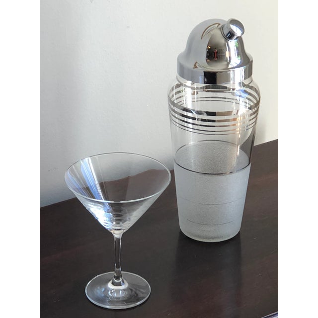Mid-Century Modern Mid 20th Century Mid-Century Modern Silver-Banded Glass Cocktail Shaker For Sale - Image 3 of 13