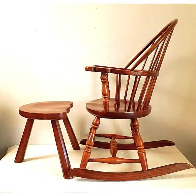 1980s Frederick Duckloe & Bros Early American Colonial Revival Child's Windsor Rocking Chair and Milking Stool Set For Sale - Image 4 of 10