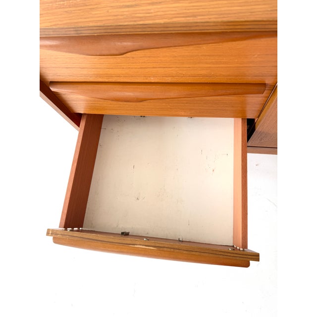 Mid-Century Modern Teak Stateroom Credenza from Stonehill, 1970s For Sale - Image 16 of 17